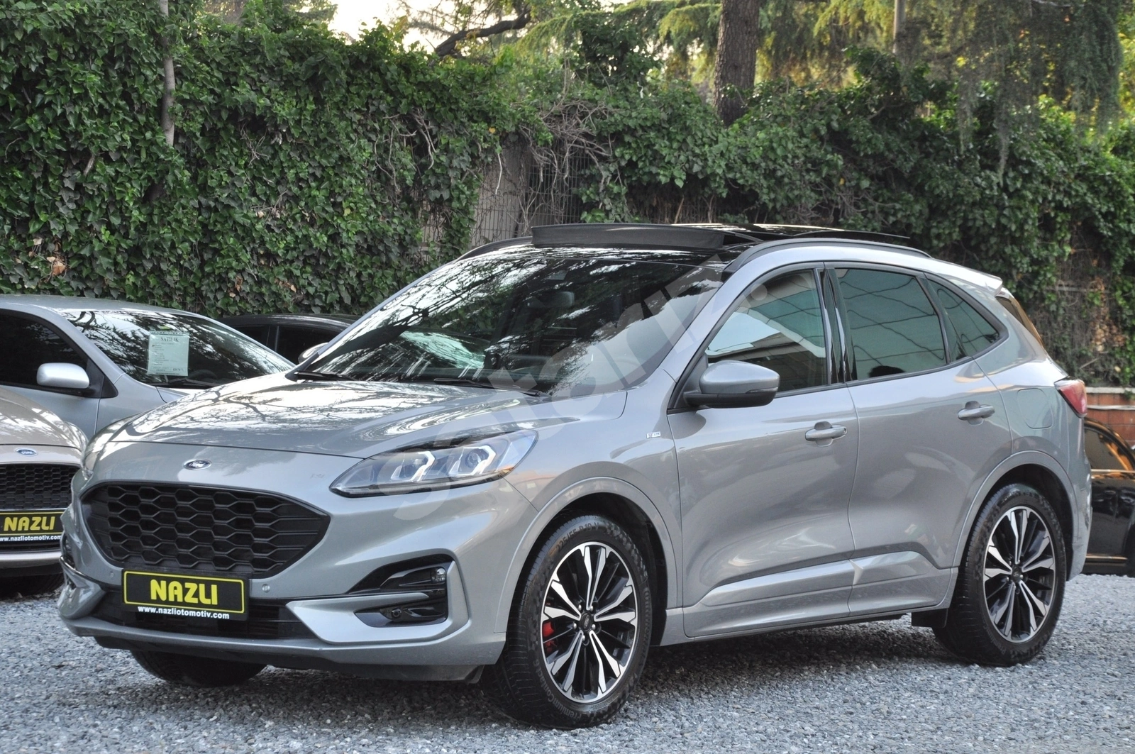 2022 FORD KUGA ( senetle taksitlendirme seçeneğimiz vardır )