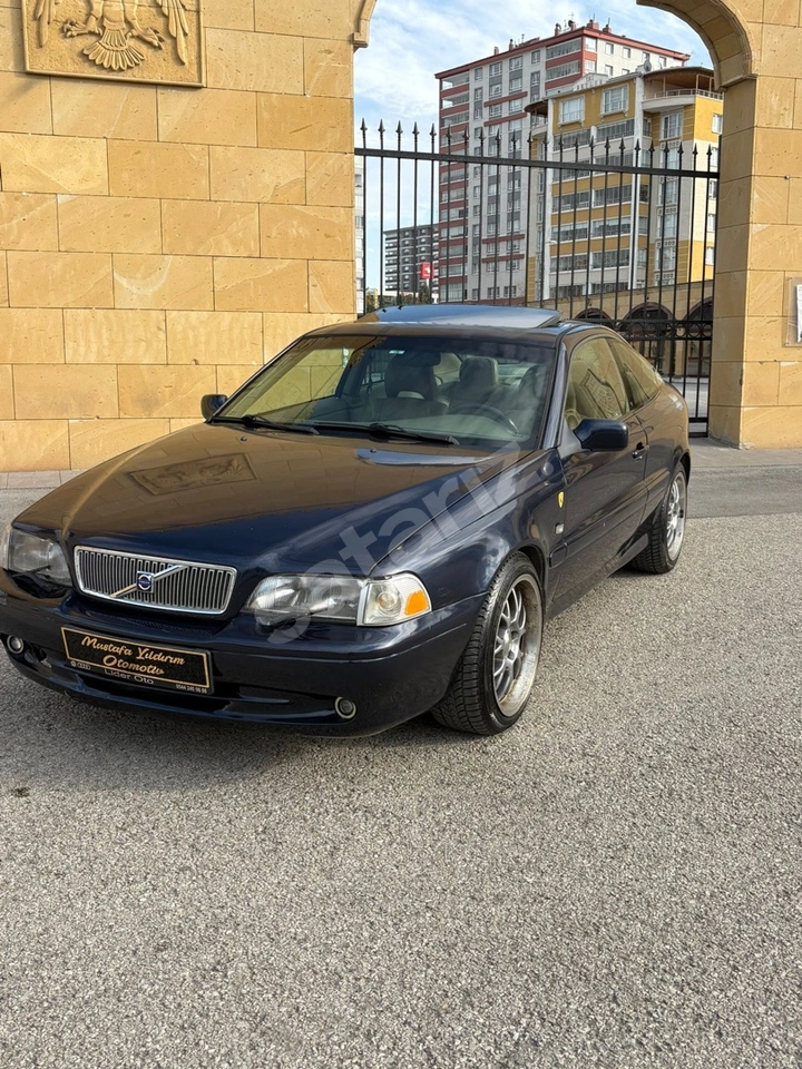 ORJİNAL KM VOLVO C70 PAZARLIK YOK