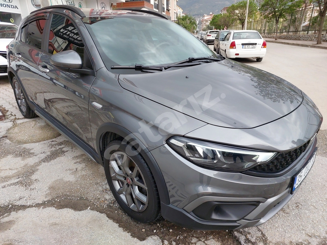 YAPAR OTOMOTİVDEN BOYASIZ 2021 FİAT EGEA 1.4 FİRE CROSS 46.000KM