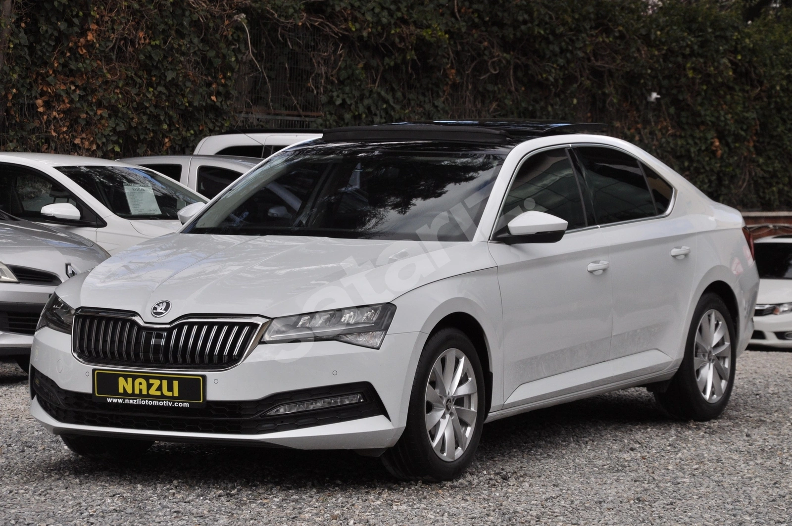 2022 SKODA SUPER B (senetle taksitlendirme seçeneğimiz vardır)