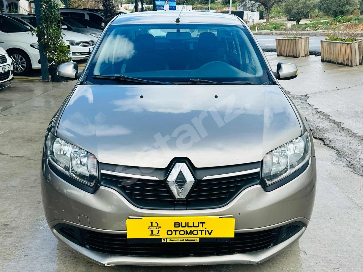 BULUT OTOMOTİV DEN 2015 139000 KM DEĞİŞENSİZ 1.2 BENZİNLİ