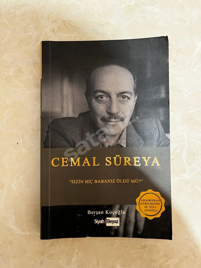 Cemal Süreyya Sizin Hiç Babanız Öldü Mü Kitabı