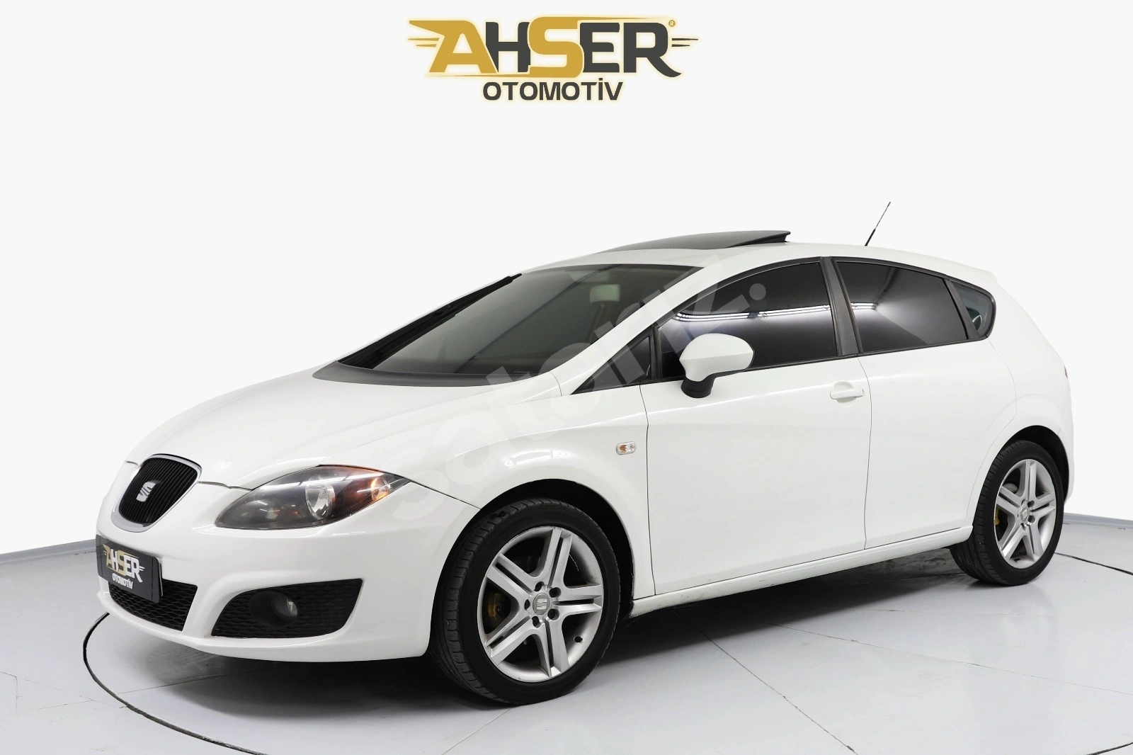 K.KARTINA 12 AY TAKSİT 2012 MODEL 1.6 TDİ STEYLE SUNROOF'LU LEON