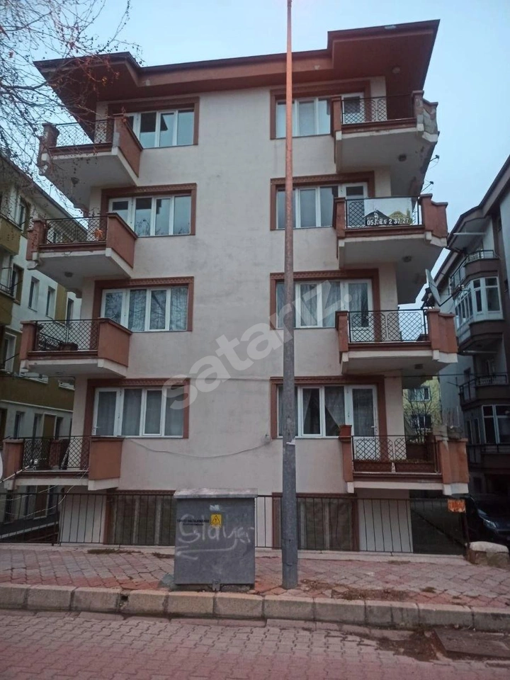 EFA GAYRİMENKULDEN MEEKEZ CUMHURİYET MAHALLESİNDE SATILIK DAİRE