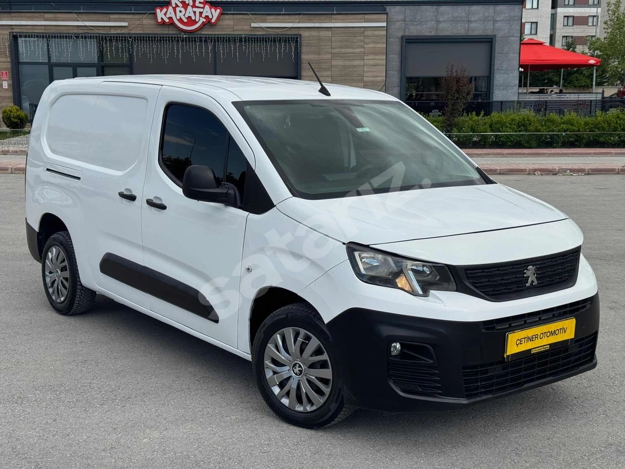 2019 model Peugeot partner 1.6 hdi