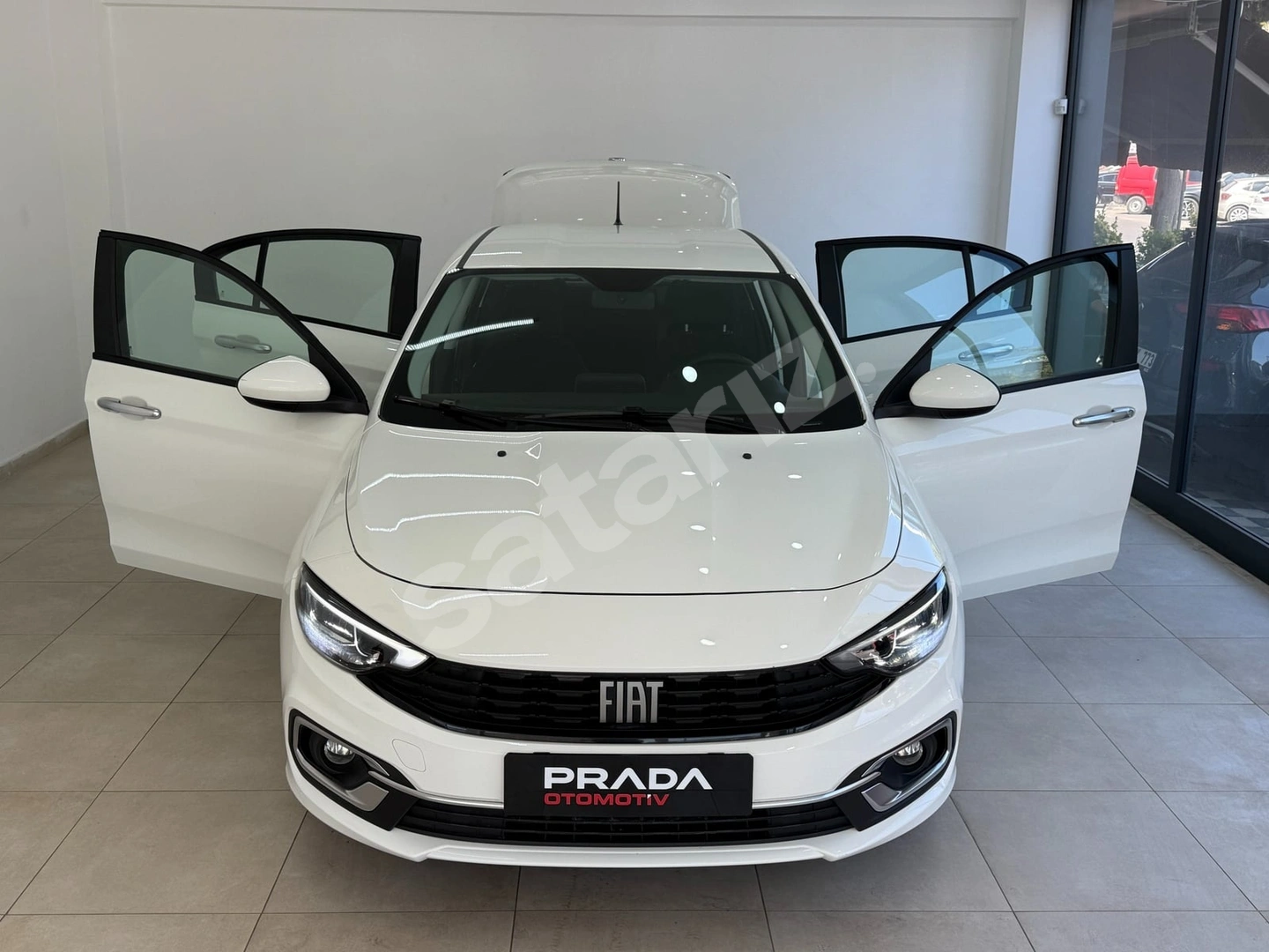 PRADA OTOMOTİV'DEN " DEĞİŞENSİZ - 18.000 KM DE" GSR PAKETLİ "