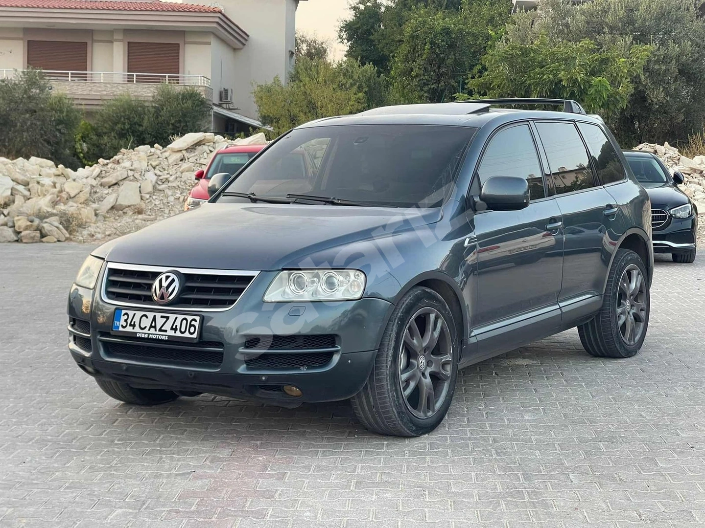 ŞENLİK OTO DAN TOUAREG 3.2 V6 TİPTRONİC